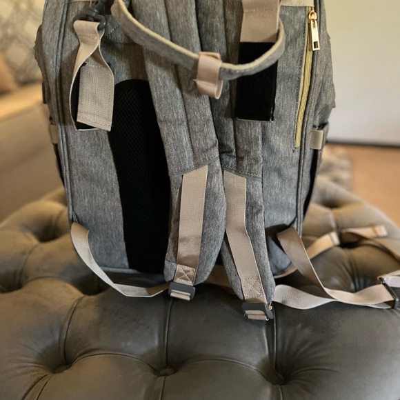 Diaper bag backpack with changing station - Picture 3 of 7